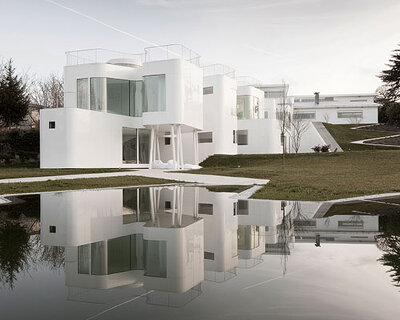 DOSIS creates 'casa V' from curved concrete in northern spain