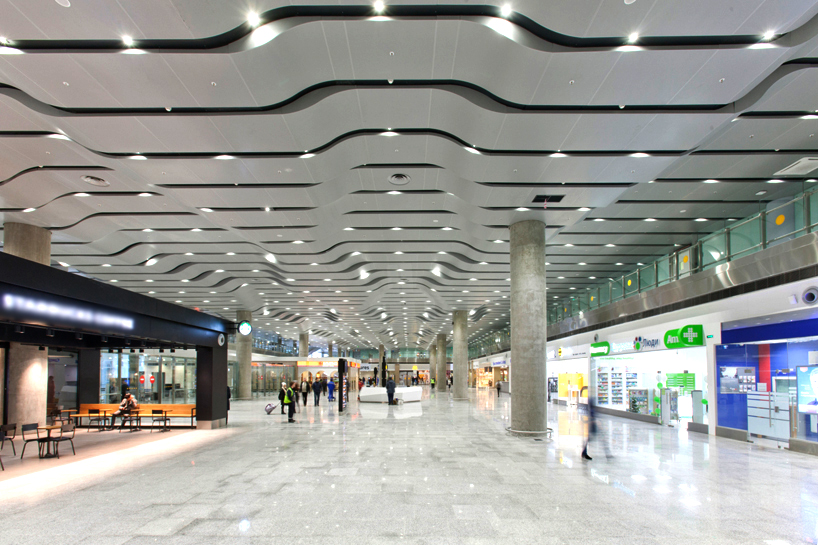 grimshaw_pulkov_airport_designboom06