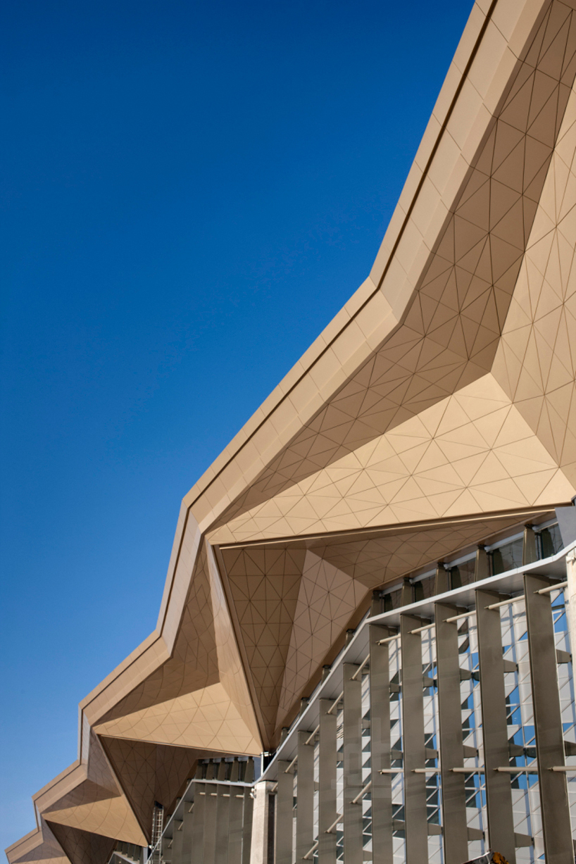 grimshaw_pulkov_airport_designboom09