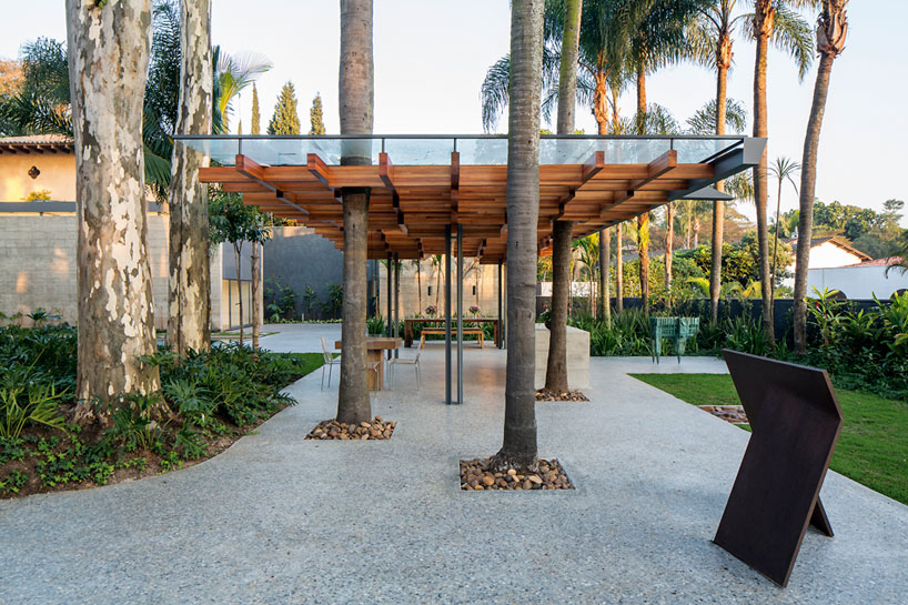 metro arquitetos sets art pavilion in sao paulo garden
