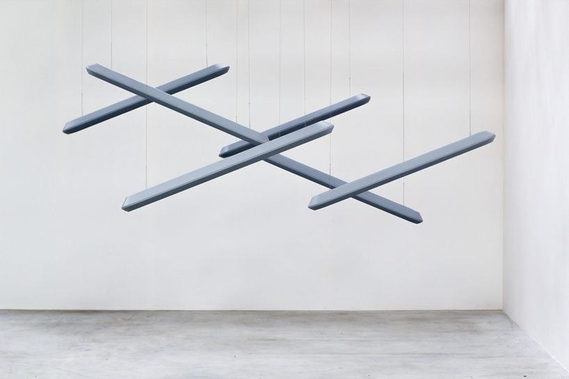 S1 interactive pendant light by thibautsld reacts to its surroundings