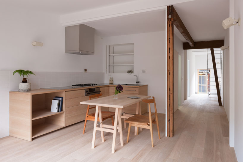 shimpei oda reconfigures narrow house in shichiku, japan