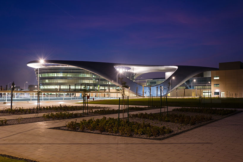 zayed university BRT architekten designboom