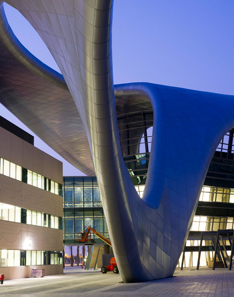 zayed university BRT architekten designboom