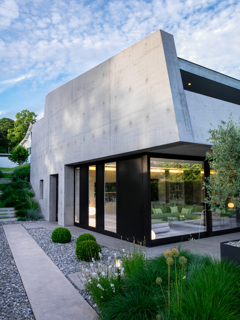 2lb_house_rapael_nussbaumer_designboom03