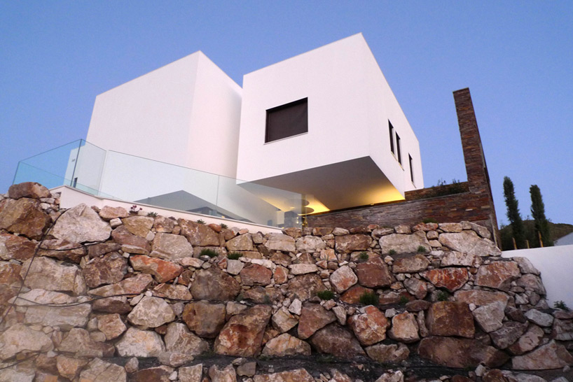 MVN arquitectos AP house designboom