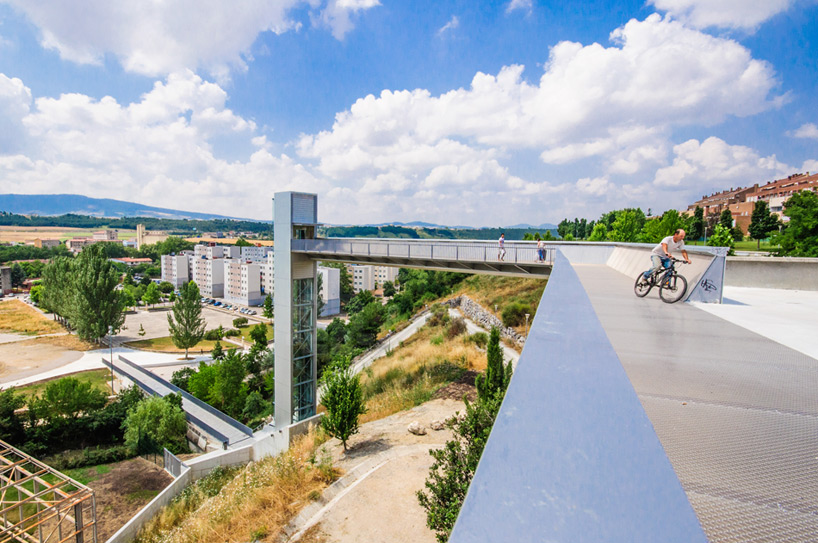 ah asociados urban elevator in echavacoiz designboom