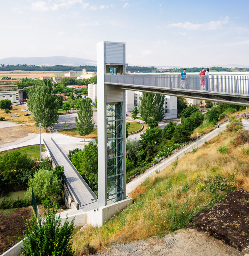 ah asociados urban elevator in echavacoiz designboom