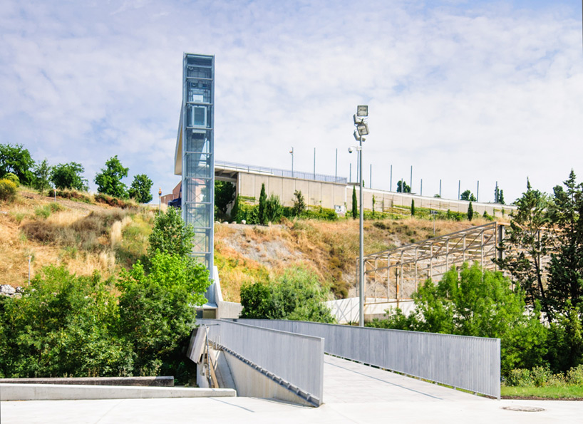 ah asociados urban elevator in echavacoiz designboom
