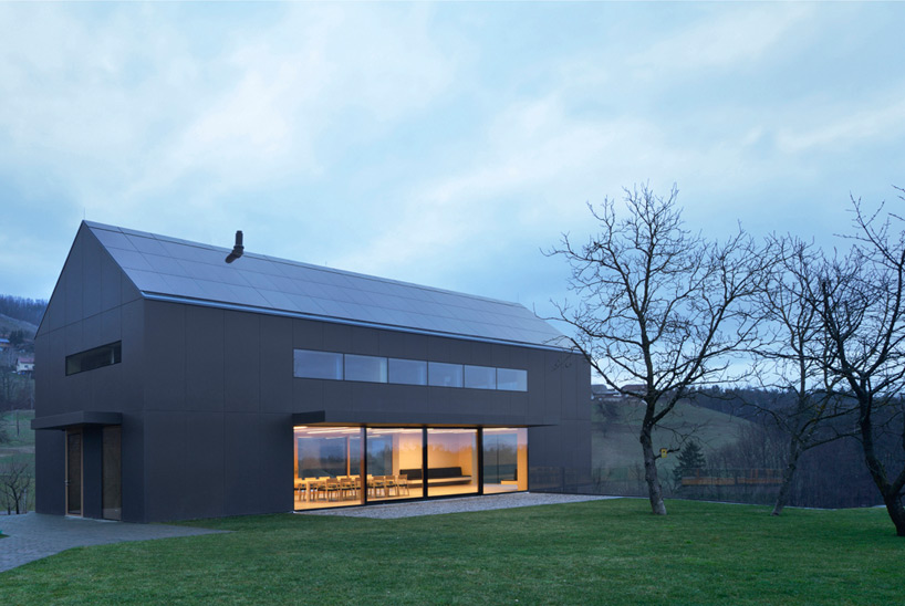 architektura d.o.o. the black barn designboom