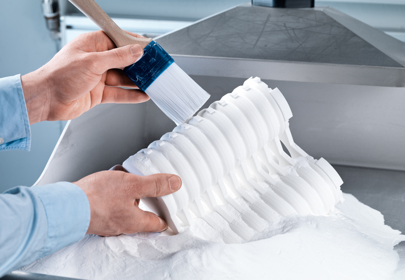 elephant trunk influenced bionic handling assistant by festo learns like a baby