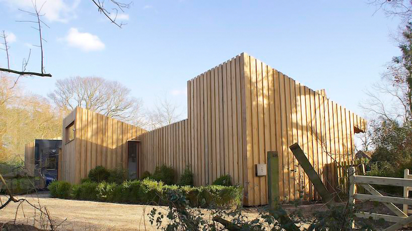 forresterarchitects-wrapped-timber-house-designboom05
