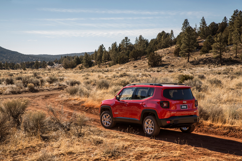 2015 JEEP renegade is an italian crafted open-air roof 4x4 SUV