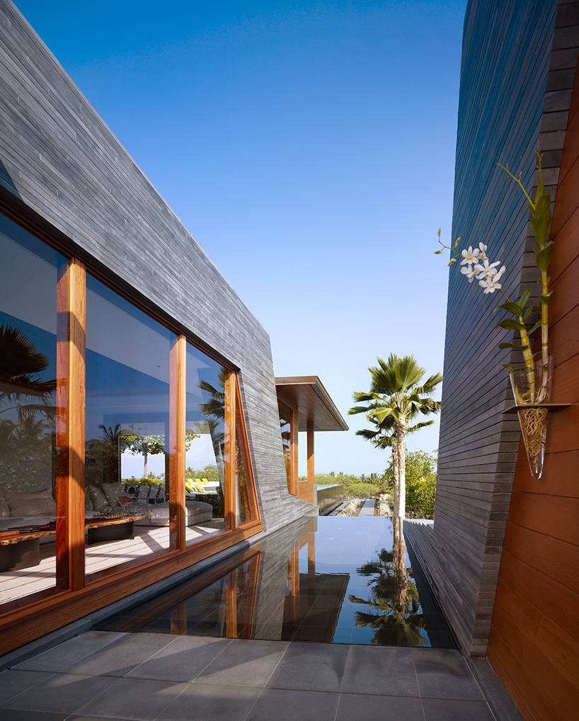 belzberg architects project the kona residence on cooled lava flows of ...