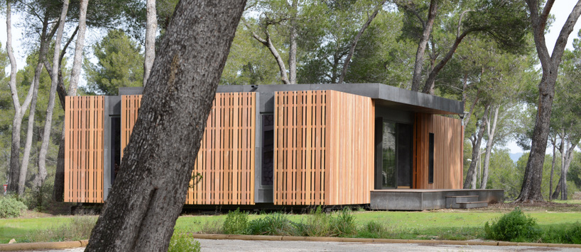 multipod studio challenges passive construction with pop up house