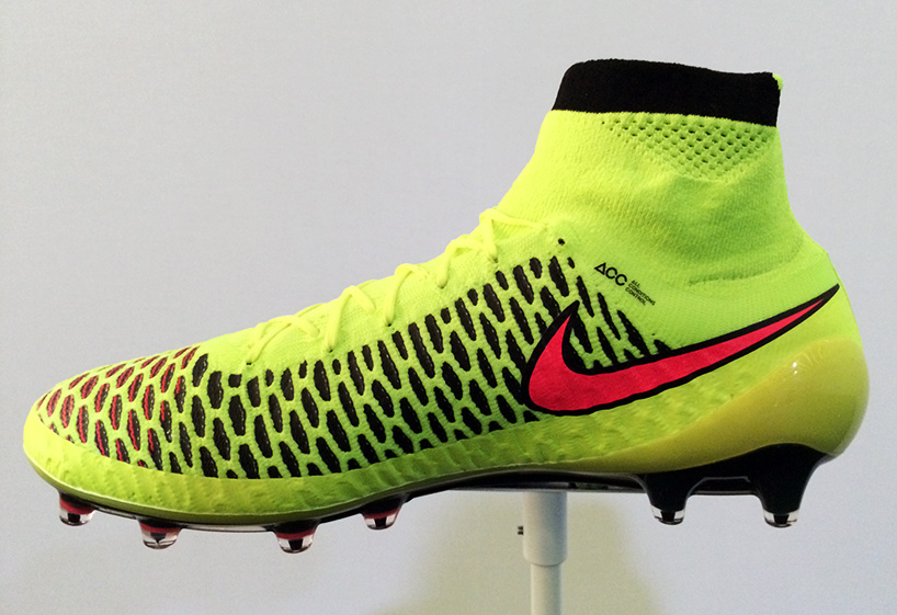 soccer shoes nike magista