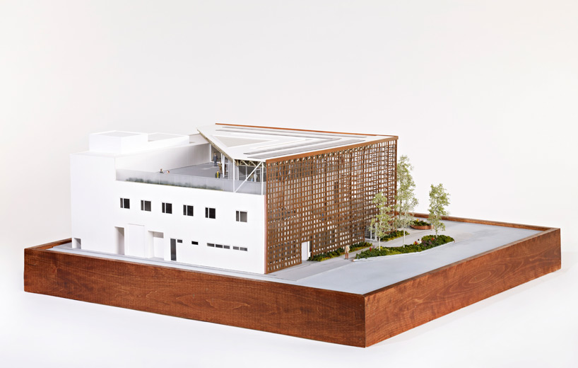 exclusive model images of shigeru ban's aspen art museum