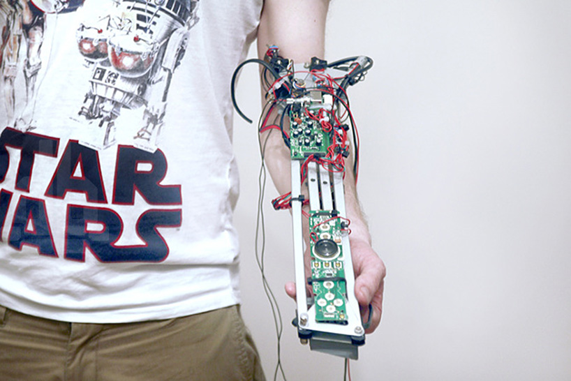 The vtol robot reads tattoos like musical compositions 