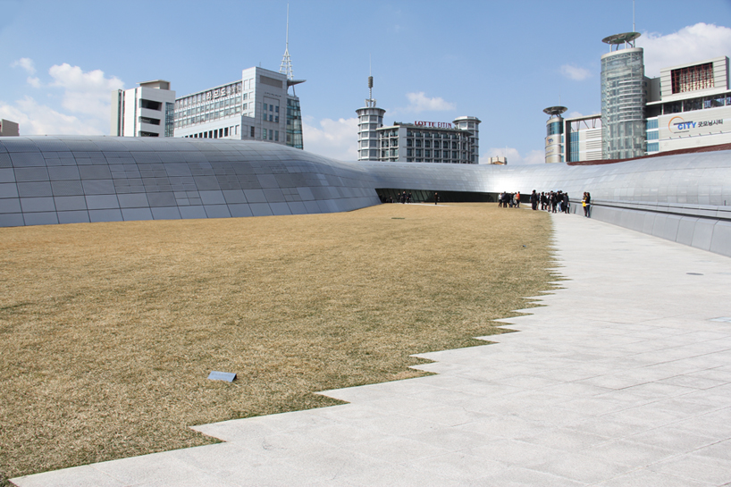 zaha hadid dongdaemun design park seoul designboom