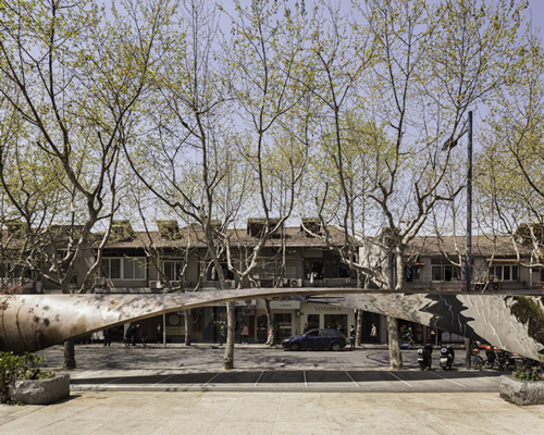 UNStudio twists xintiandi installation through shanghai