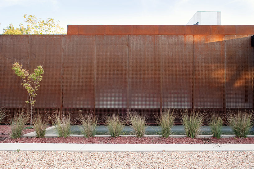 hufftprojects_heavymetalhouse_db_03