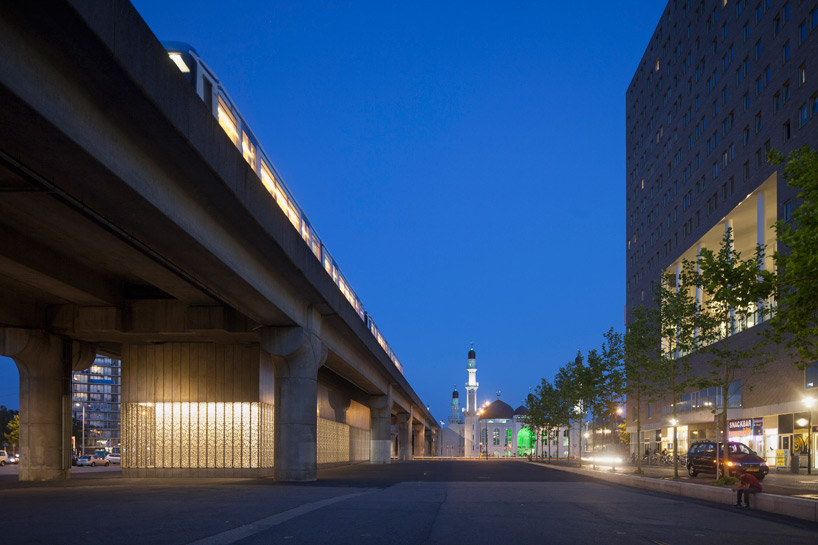 maccreanor lavington amsterdam metro station designboom
