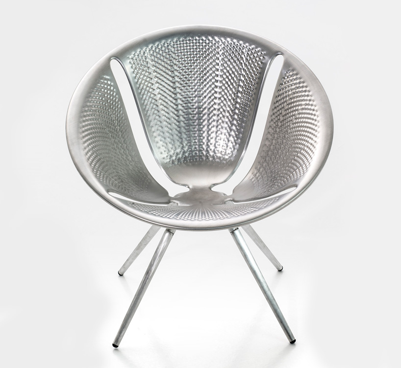 ross lovegrove creates infinitely stackable diatom chair for moroso