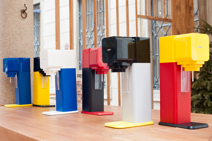 bubble lounge customizable sodastream play installation by yves behar