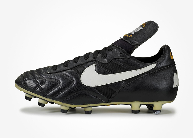the of innovation - NIKE football from 1971-2014