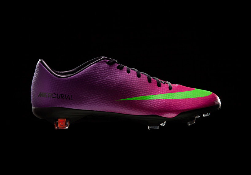 Nike soccer deals boots 2014