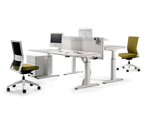 the architect's desk, mobility by ACTIU is height adjustable