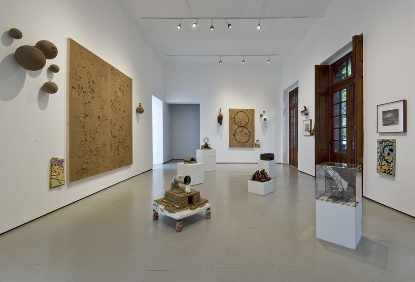 General View 01, Theo Michael