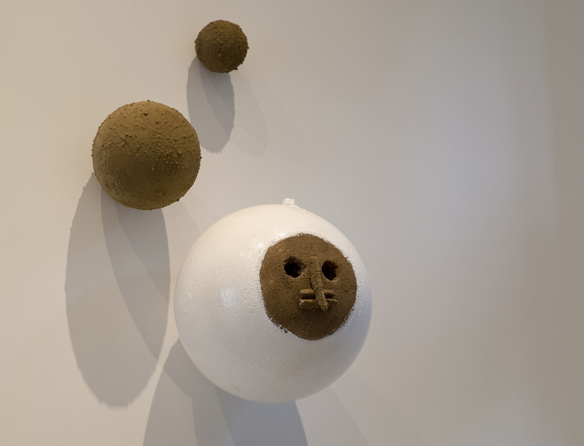Idolio Monospheron Dichromon Asterismos 2014, Theo Michael