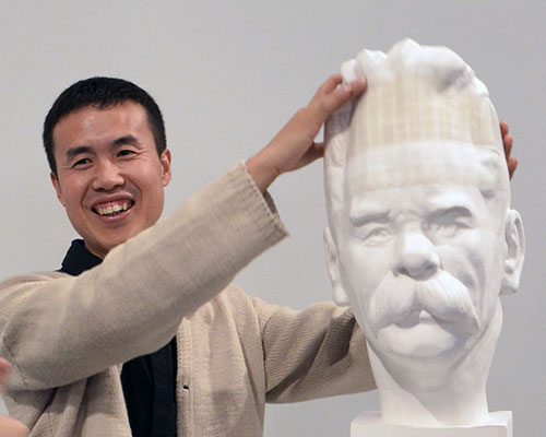 interview with paper sculptor li hongbo