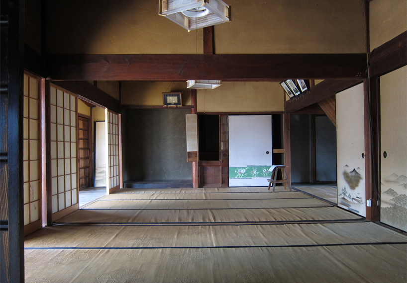 TD atelier restores 100 year old folk house  in japan