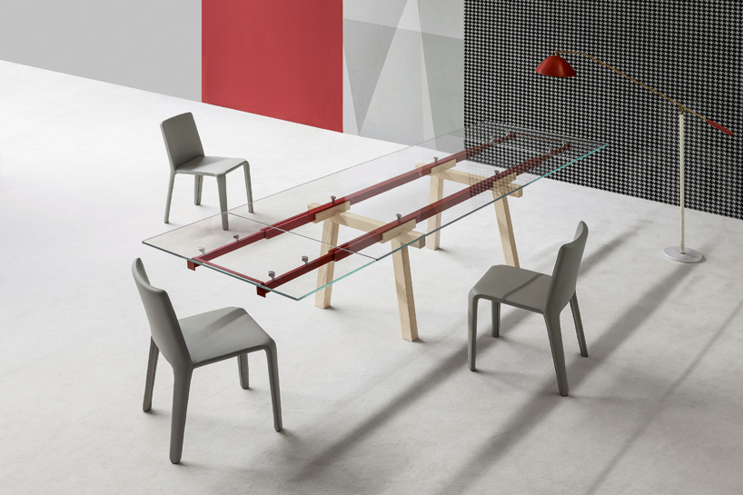 alain gilles reveals technical system in extendable tracks table
