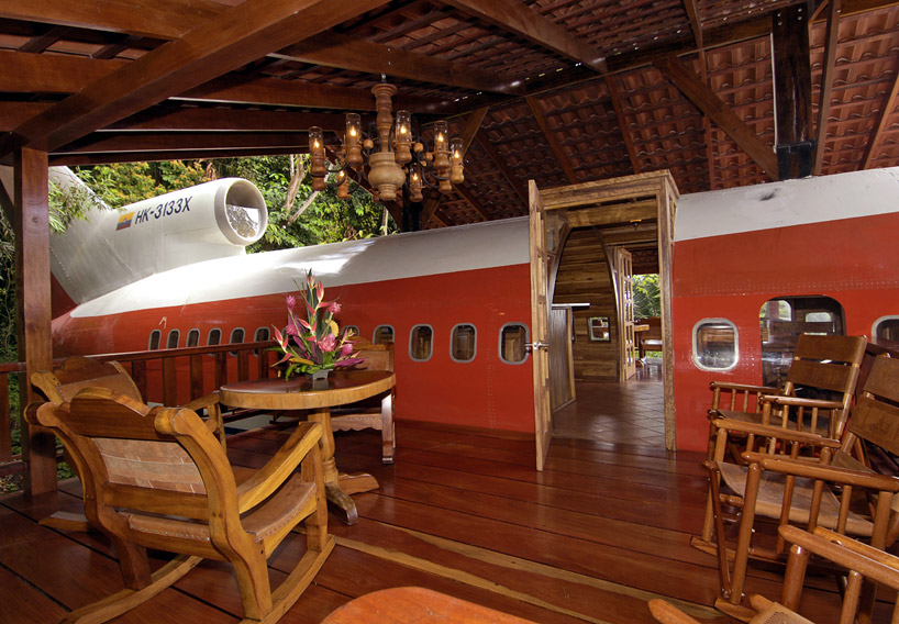 boeing 727 hotel suite jets out of the jungle in costa rica