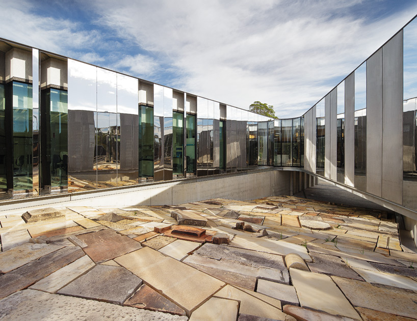 bvn donovan hill plantbank building designboom