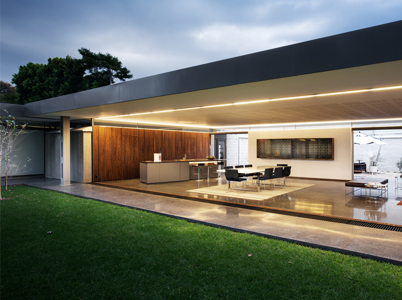 daffonchio-+-associate-architects-hyde-park-house-2-designboom05