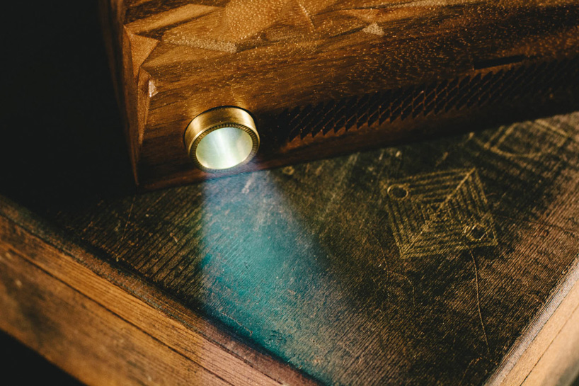 the obverse box: an LED audiovisual timecapsule experience