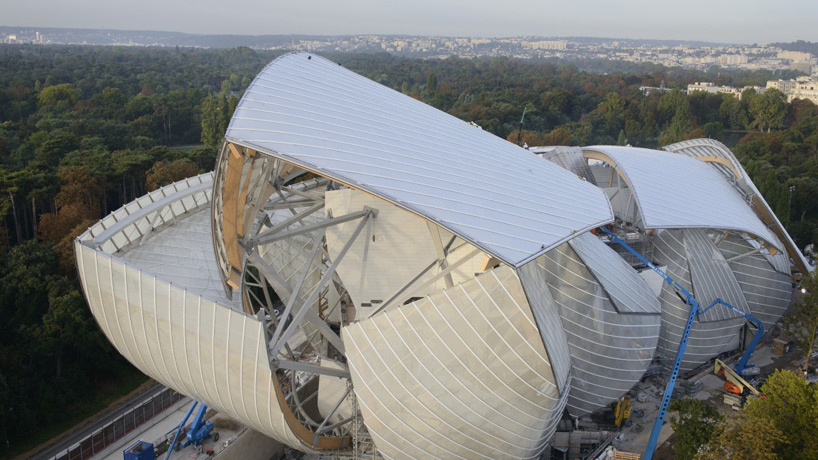 Fondation Louis Vuitton, Designed by Frank Gehry, Opens in Paris - Bloomberg