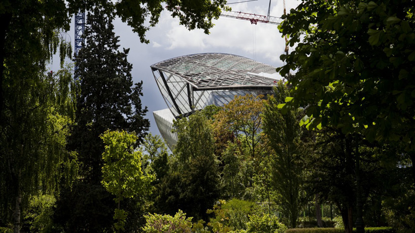 Fondation Louis Vuitton, Paris, Frank Gehry, 2014.  Architettura  futuristica, Architettura moderna, Architettura