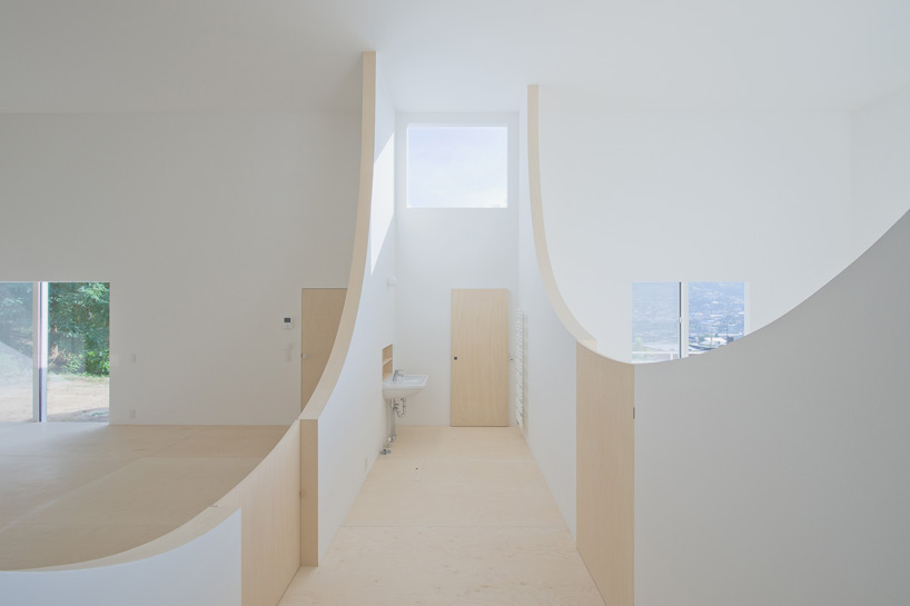hiroshi kuno + associates brother's house without scenario japan designboom
