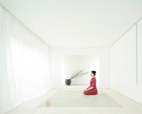 jun murata composes tranquil house for installation in japan