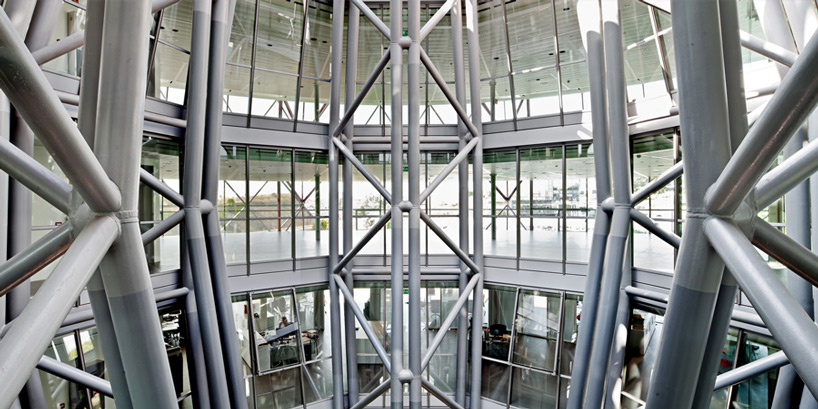 mias arquitectes iguzzini headquarters designboom