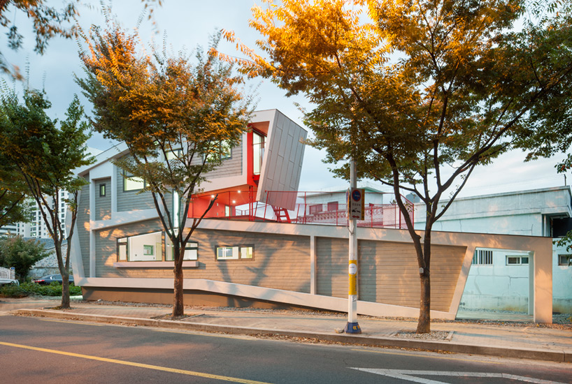 moon hoon roll house designboom
