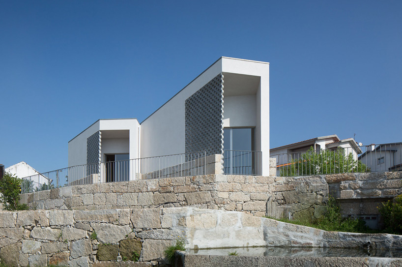 raul sousa cardodo graca vaz mortuary house designboom