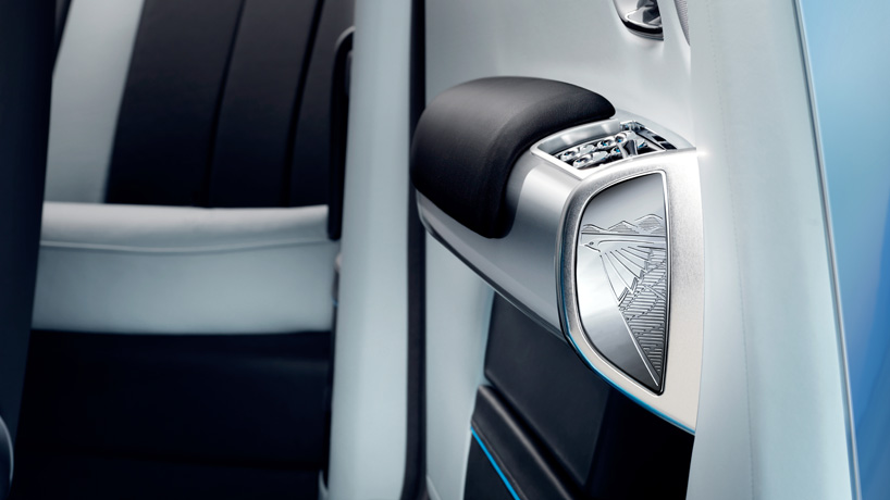 the rolls-royce phantom drophead coupé waterspeed collection