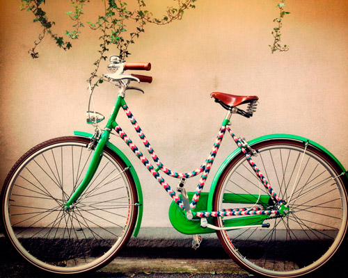 fix your bike with tagmi's graphic DIY customization kit