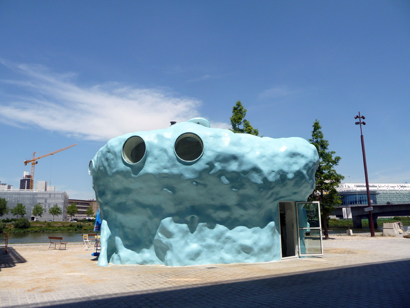 atelier van lieshout sculpts l'absence bar in nantes, france